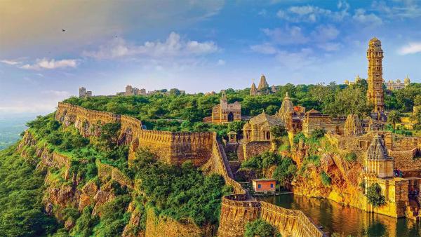 Chittorgarh Fort, India (© Anand Purohit/Getty Images)