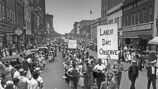 Labor Day parade in 1934, Gastonia, North Carolina (© Bettmann/Getty Images)