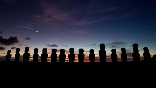 Moai statues on Easter Island, Chile (© Karine Aigner/Tandem Stills + Motion)