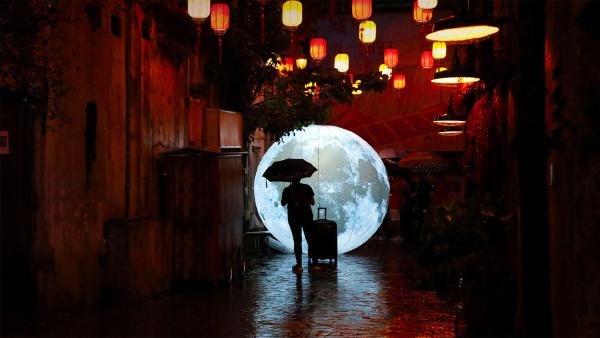 Moon installation for the Mid-Autumn Festival in Kuala Lumpur, Malaysia (© Lim