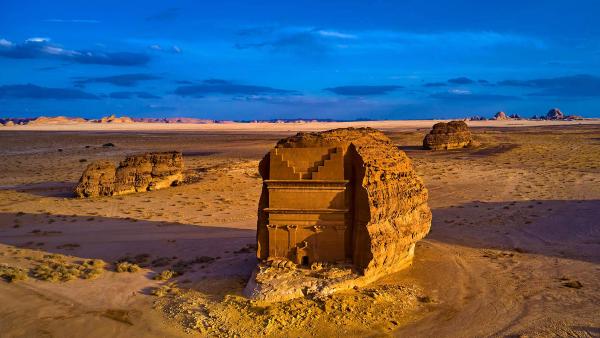 Nabataean tomb in Mada'in Saleh (aka Hegra), Saudi Arabia (© Tuul & Bruno