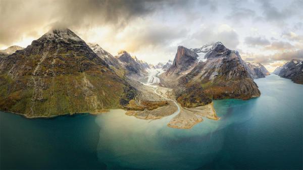 Prince Christian Sound in southern Greenland (© Posnov/Getty Images)