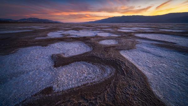 Salt flats in Badwater Basin, Death Valley National Park, California (© Jim