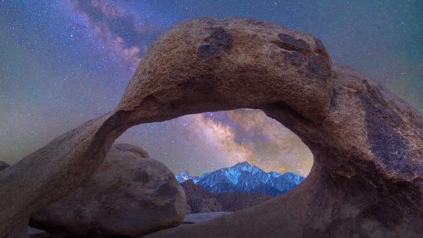 Arch and Milky Way, Alabama Hills, Sierra Nevada, California (© Tim Fitzharris/Minden Pictures)