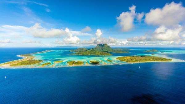 Bora Bora and its lagoon, South Pacific, French Polynesia (© Frederick Millett/Shutterstock)