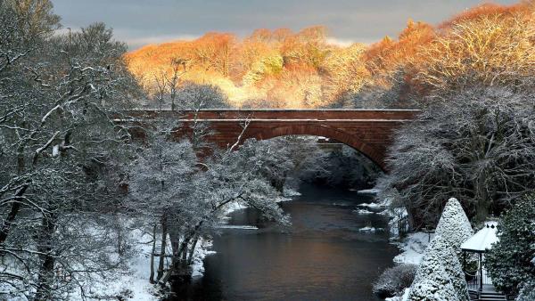 Burns National Heritage Park, Ayr, Ayrshire, Scotland (© Alister Firth/Alamy)