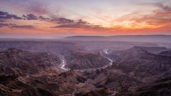 Fish River Canyon, Namibia (© R. M. Nunes/Getty Images)