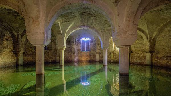 Flooded crypt, Basilica of San Francesco, Ravenna, Italy (© Andrea Pucci/Getty