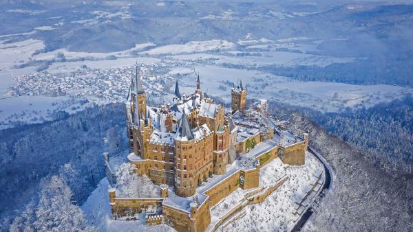 Hohenzollern Castle, Germany (© Sahara Prince/Shutterstock)