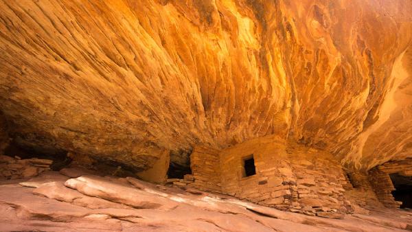 House on Fire Ruin in Mule Canyon, Cedar Mesa, Utah (© Pete Lomchid/Getty Images)