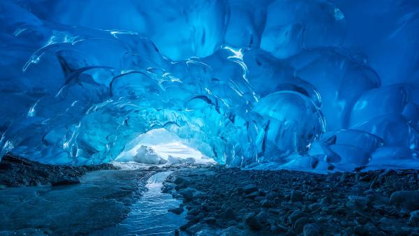 Ice cave in the Mendenhall Glacier, Alaska (© Designpics/Adobe Stock)