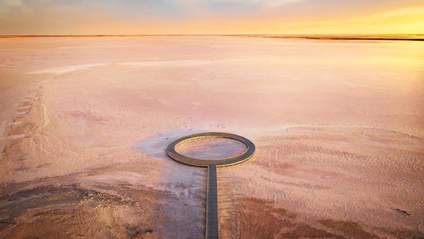 Lake Tyrrell, Victoria, Australia (© Monica Bertolazzi/Getty Images)