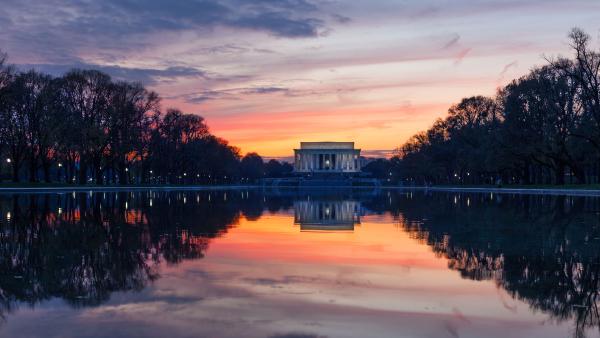 Lincoln Memorial, Washington, DC (© Steve Whiston/Fallen Log Photography/Getty