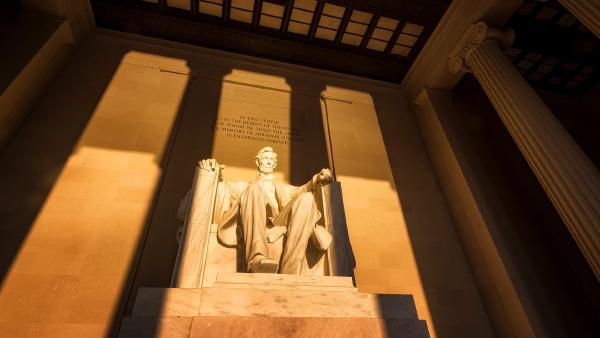 Lincoln Memorial, Washington, DC (© Westend61/Getty Images)