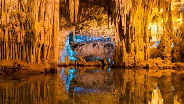 Neptune’s Grotto, Sardinia, Italy (© Carlo Murenu/Getty Images)