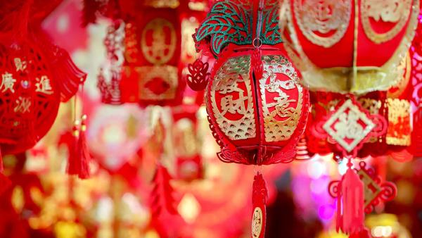Red lanterns celebrating Chinese New Year (© Gins Wang/Getty Images)