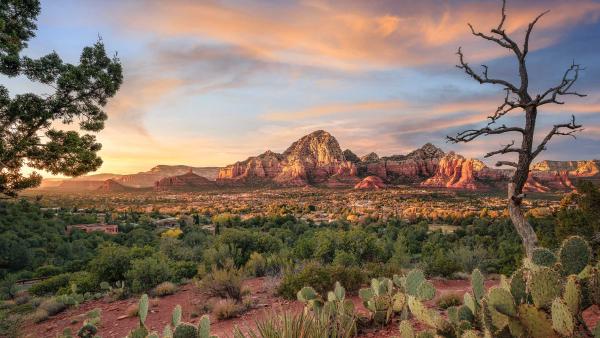 Sedona, Arizona (© Jonathan Ross/Getty Images)