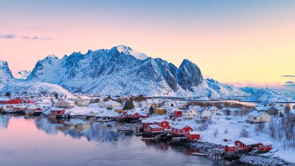 The fishing village of Reine, Norway (© Roberto Moiola/Cavan Images/SuperStock)