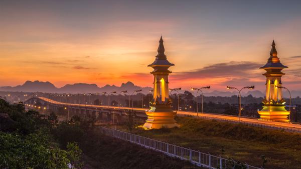 Third Thai-Lao Friendship Bridge connecting Laos and Thailand (© chaiyut samsuk/Getty Images)