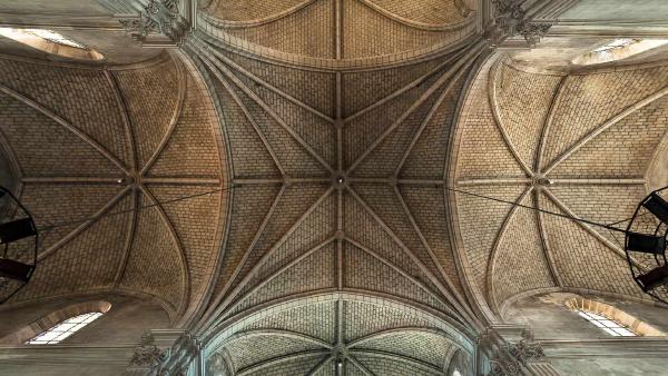 Vaults of the Church of Notre Dame de Bon-Port, Les Sables-d’Olonne, France (© Helmut Meyer zur Capellen/Alamy)