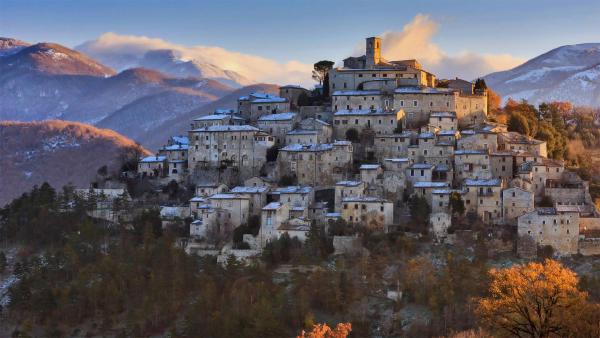 Village of Labro, Rieti Province, Italy (© Marco Ilari/Shutterstock)