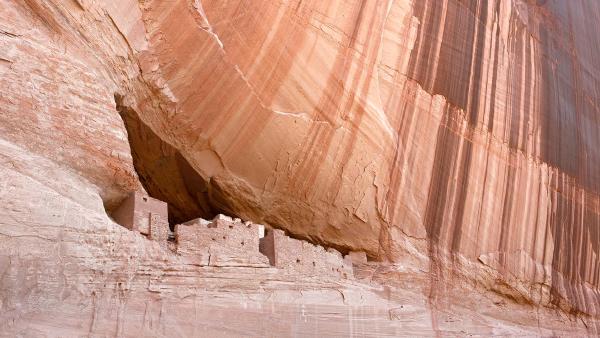 White House Ruin at Canyon de Chelly National Monument in Arizona (© Ingo Arndt/Minden Pictures)